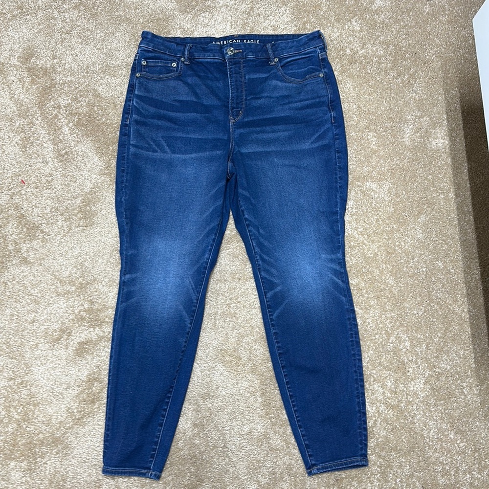 American Eagle the LU(X)E jean